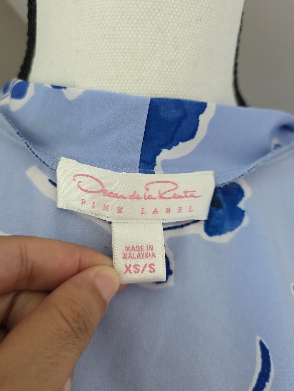 Oscar De La Renta Pink Label Robe - Picture 2 of 2